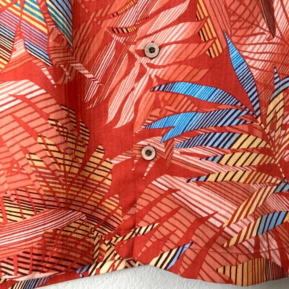 Tommy Bahama 100% Silk Tropical Print Hawaiian Button Down Shirt - Picture 12 of 12